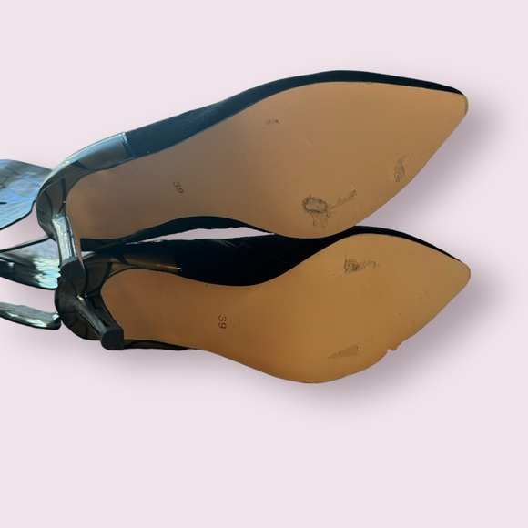 Suede heels with butterflies US8 - Picture 7 of 10